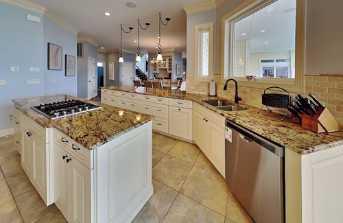 North Topsail Beach Casa | Permuda Private Island | Luxurious Beach Retreat!