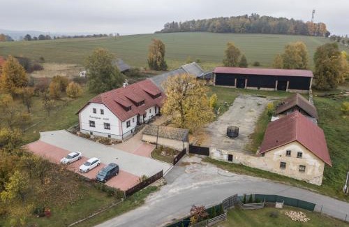 Divci Kopy Casa | Pernštejnův statek