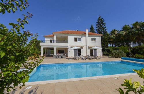 Pervolia Villa | Meneou Seaside Mansion 7