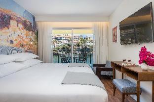 Camara de Lobos Hotel | Pestana Churchill Bay