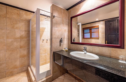 Malelane Cabina | Pestana Kruger Lodge