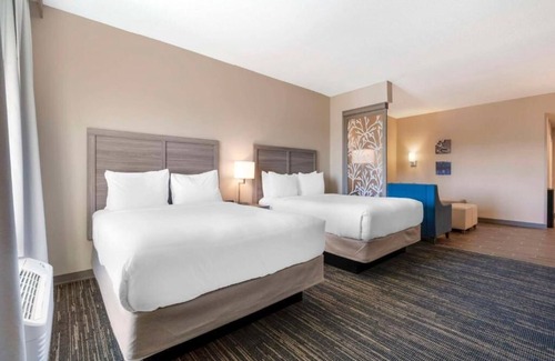 Florida Central Atlantic Coast Hotel | Pestana Orlando Suites - Lake Buena Vista