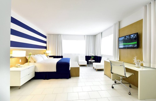 City Center Hotel | Pestana South Beach Art Deco Miami