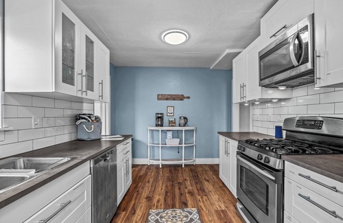 Montrose Casa | Pet & Family Friendly Downtown Montrose-20 Minutes to Black Canyon National Park