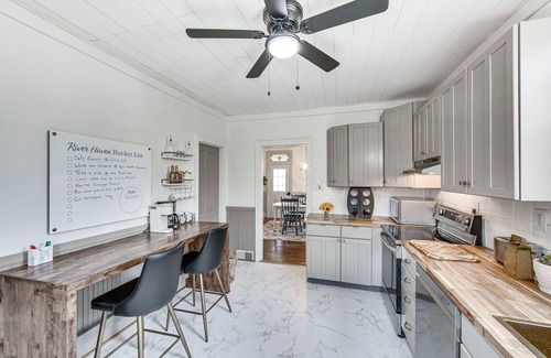 Rossville Casa | Pet & Family Friendly! Home w/ Fenced Yard + Deck