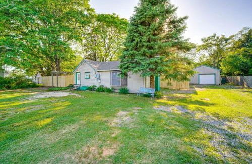 West Tuckerton Casa | Pet-Friendly Little Egg Harbor Home with Fenced Yard