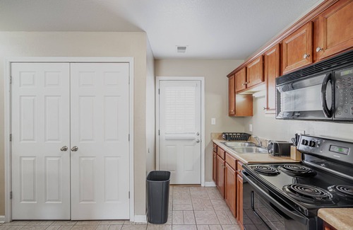Clarksville Casa | Pet friendly, 15 Minutes to Fort Campbell-B1