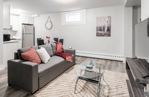 Central Hamilton Apartamento | Pet-friendly 1BR Basement Condo—James Street North
