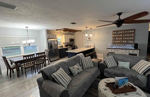 Crystal River Casa | Pet Friendly 2 bedroom Home in Crystal River
