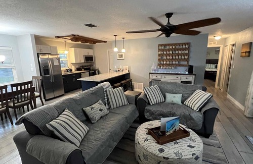 Crystal River Casa | Pet Friendly 2 bedroom Home in Crystal River