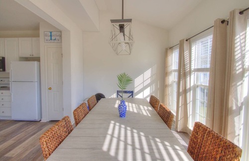 Ocean View Casa | Pet Friendly (~20lb), 4 BD Townhome, 10 Min to Beach, Near Pool, Tennis, Kayak, and Free Activities!