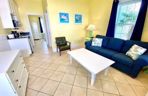 Atlantic Beach Hotel | Pet-friendly - 3 Blocks to Beach! Unit 504