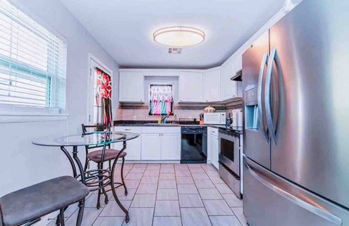 Central Oklahoma City Casa | Charming 3-bedroom house with AC, fitness room in superb Oklahoma City