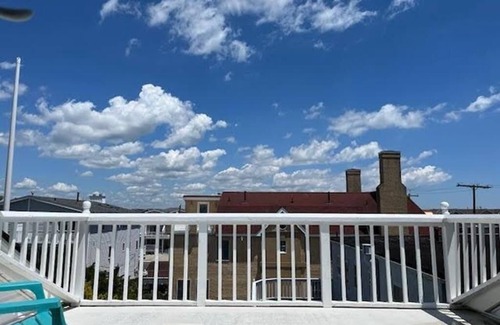 Townsend's Inlet Casa | Pet Friendly 4 Bedroom Home in Sea Isle City