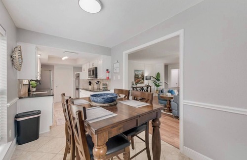 Northeast Carrollton Casa | Pet-Friendly 4+ Bedroom Home – Ideal for Stays!