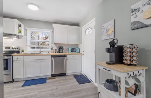 Lupton City Casa | Pet Friendly/4 BR/2 Game Rooms w/Pool Table & Xbox, 10 Min to Downtown, Sleeps 8