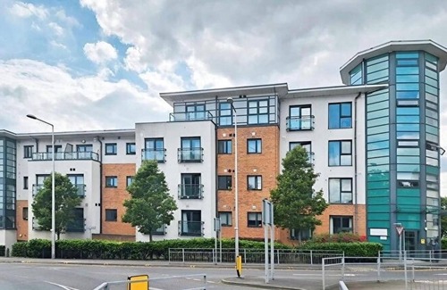 Grays Apartamento | Tranquil Riverside Apartment in Grays