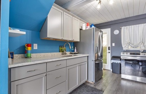 Rocky Mount Casa | Pet Friendly A Frame w/ Private Dock, Kayak & Great Lake Views