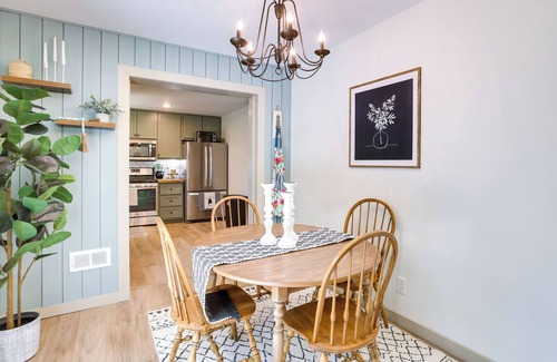 Moody Casa | Pet-Friendly Alabama Retreat w/ Deck & Patio!