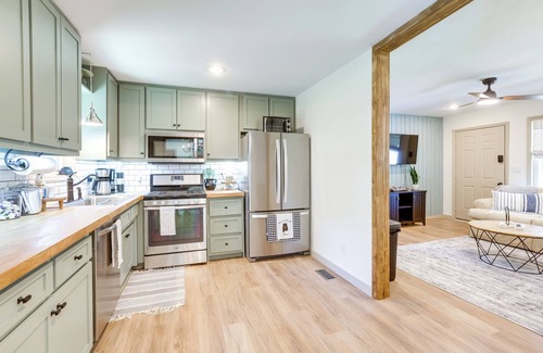 Moody Casa | Pet-Friendly Alabama Retreat w/ Deck & Patio!