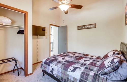 Mount Pocahontas Casa | Pet-Friendly Albrightsville Home w/ Game Room!