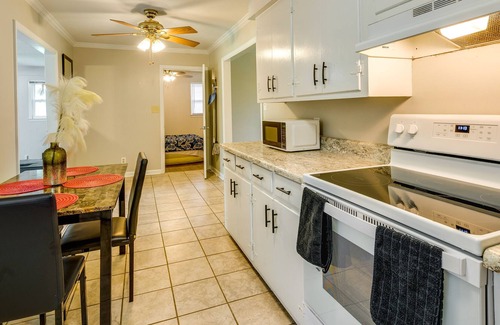 Albany Casa | Pet-Friendly Albany Home ~ 3 Mi to University!