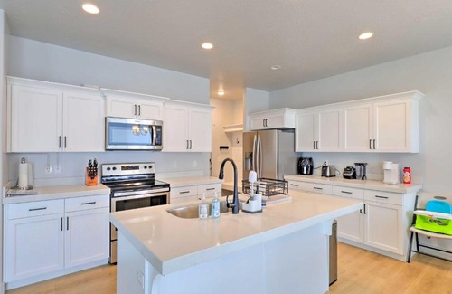 American Fork Casa | Pet-Friendly American Fork Home with Mtn Views!