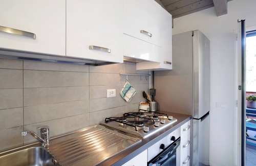 Olivastri Apartamento | Apartamento "Immerso nel Verde" con vistas a la montaña, terraza y Wi-Fi; mascotas permitidas