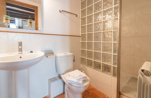 Rupit I Pruit Apartamento | Apartamento "Can Lo" con vistas a la montaña y Wi-Fi que admite mascotas