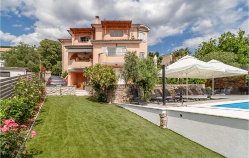 Dramalj Apartamento | Pet Friendly Apartment In Dramalj With Kitchen