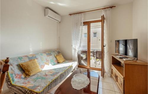 Topla Apartamento | Pet Friendly Apartment In Herceg Novi With Wifi