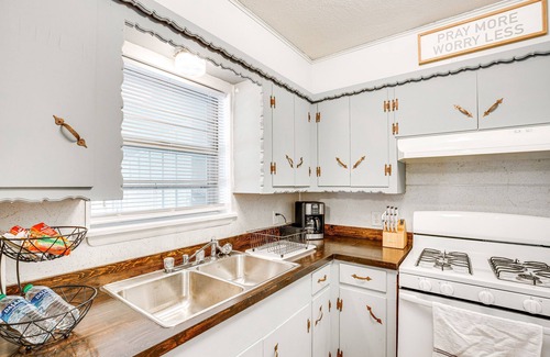Atoka Casa | Pet-Friendly Atoka Vacation Rental w/ Large Yard!