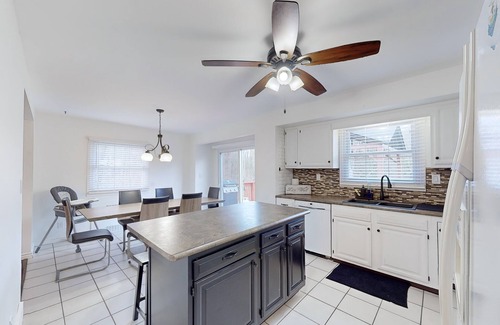 Lambton Shores Casa | Pet-Friendly Beach House with Hot Tub + Games Room + Enclosed Large Fence