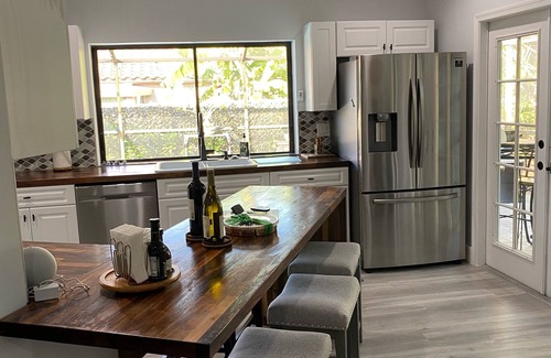 Bonita Springs Casa | Pet Friendly Beach House. Very safe and quiet neighborhood