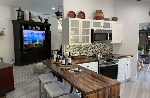Bonita Springs Casa | Pet Friendly Beach House. Very safe and quiet neighborhood