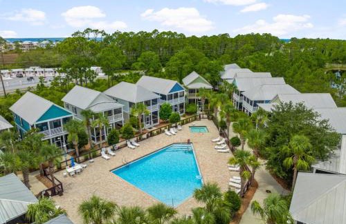 Port St. Joe Casa | Pet Friendly Beach House - Sandy Toes by Panhandle Getaways