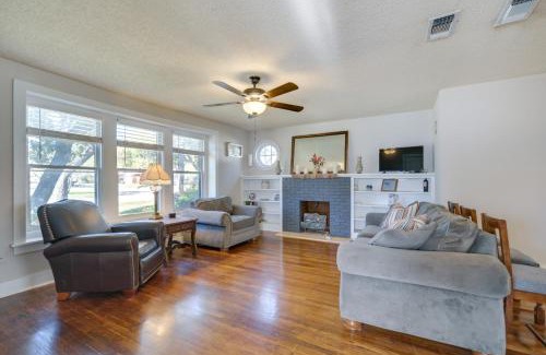 Brady Casa | Pet-Friendly Brady Vacation Home Near Wineries!