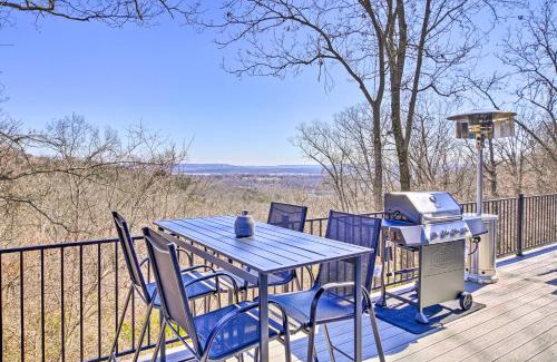 Branson West Casa | Pet-Friendly Branson Area Home Hot Tub, Game Room