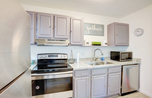College Station Apartamento | Pet-friendly Bryan Escape ~ 2 Mi to Texas A & M