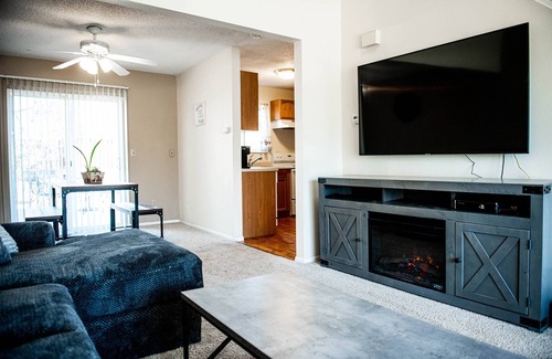 Northeast Colorado Springs Casa | PET FRIENDLY: COZY GETAWAY, CENTRALLY LOCATED