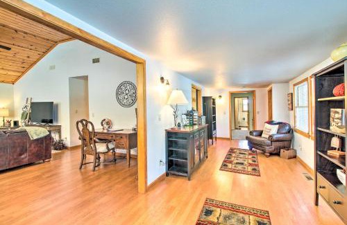 Pinetop Casa | Pet-Friendly Cabin in Pinetop-Lakeside!