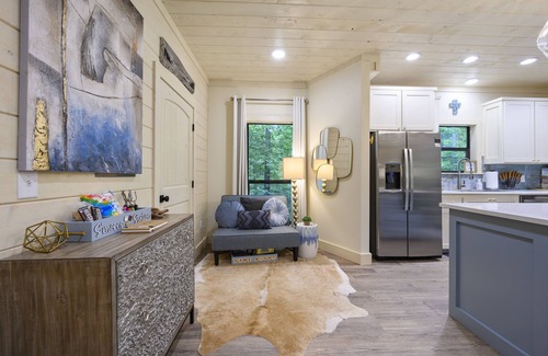 Broken Bow Cabina | Pet-Friendly Cabin 5 minutes from town with stunning decor and views!