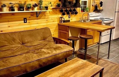 Marienville Cabina | Pet-Friendly Cabin Near Cook Forest+Allegheny national forest: Knotty Pine Lodge