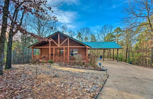 Cabot Casa | Pet-Friendly Cabot Cabin with Fenced Yard!