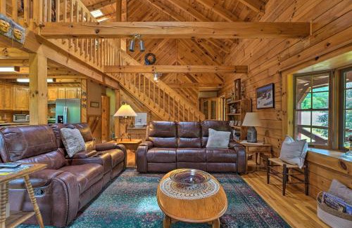 Canton Casa | Pet-Friendly Canton Cabin with Porch and Grill!