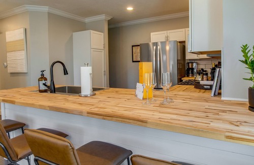 Carlinville Cabaña | Pet-Friendly Carlinville Rental w/ Large Backyard!