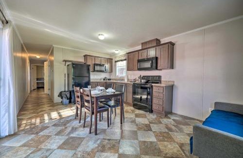 Cassopolis Casa | Pet-Friendly Cassolopis Escape, Near Lake!