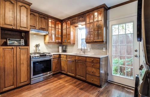 Dallas Casa | Pet friendly, centrally located urban retreat