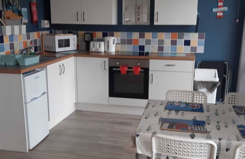 Bude Chalet De Esquí | Pet friendly chalet .. Sleeps 5