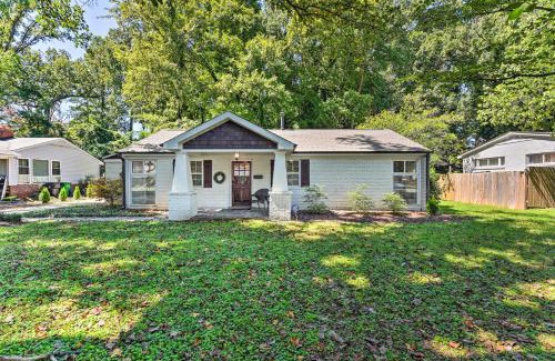 Madison Park Casa | Pet-Friendly Charlotte Home with Fenced Yard!